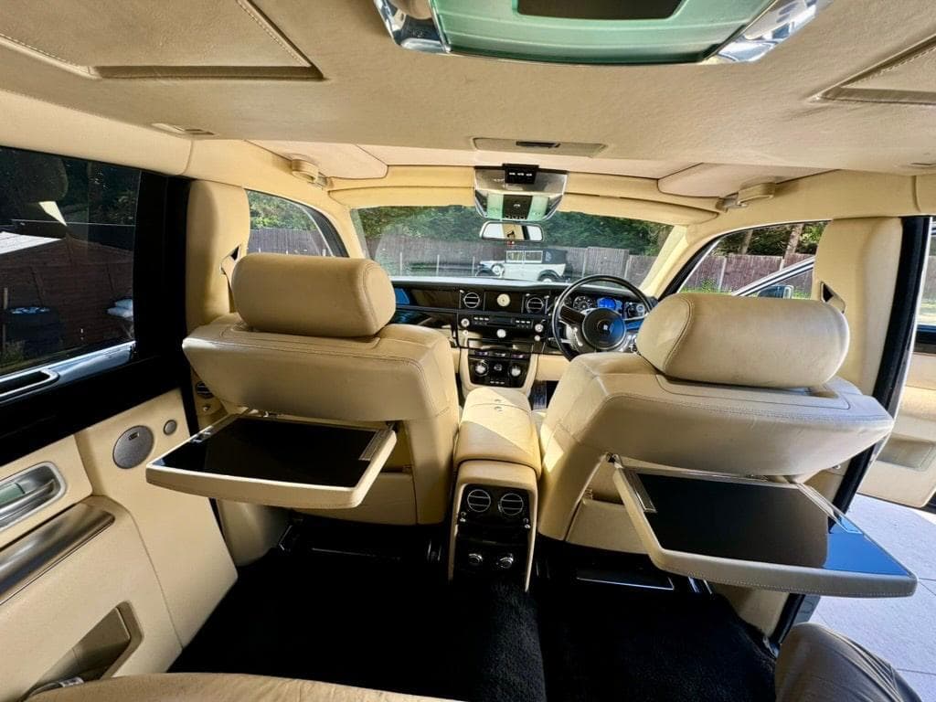 Rolls-Royce Ghost Extended — view 3